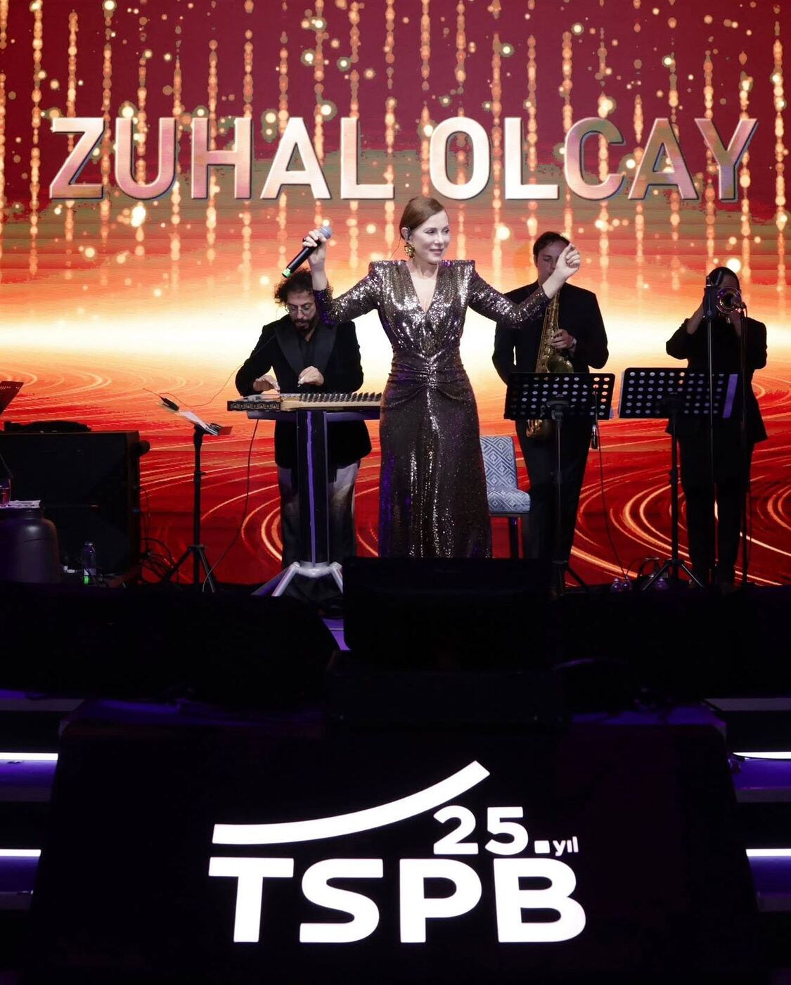 Zuhal Olcay — TSPB 11. Altın Boğa Ödül Töreni